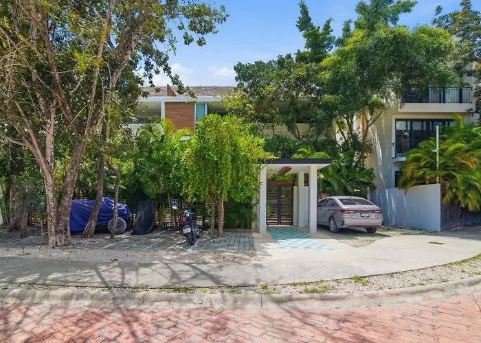 Apartamento Unwind In | Pool & Private Patio