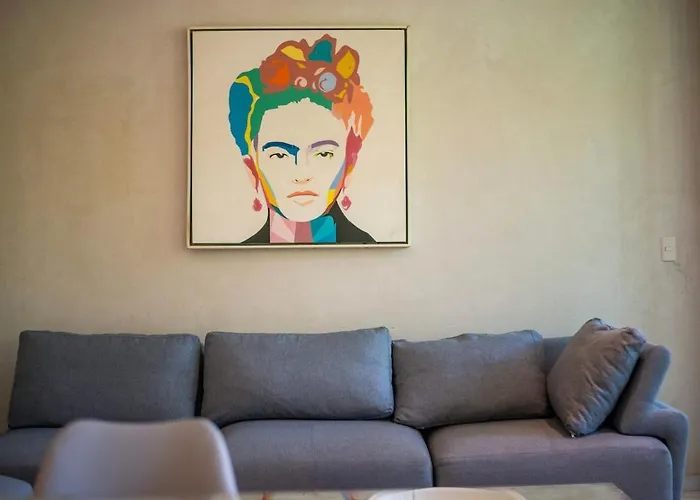 Unwind In | Pool & Private Patio Apartamento