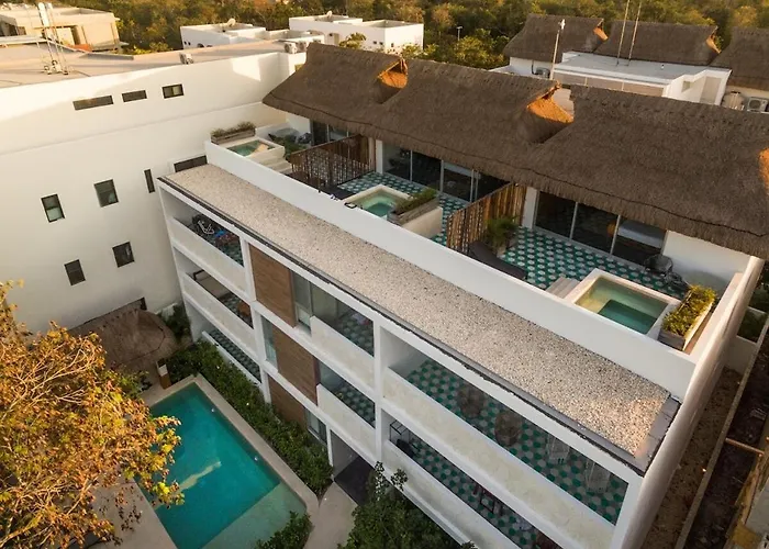 Apartamento Unwind In | Pool & Private Patio